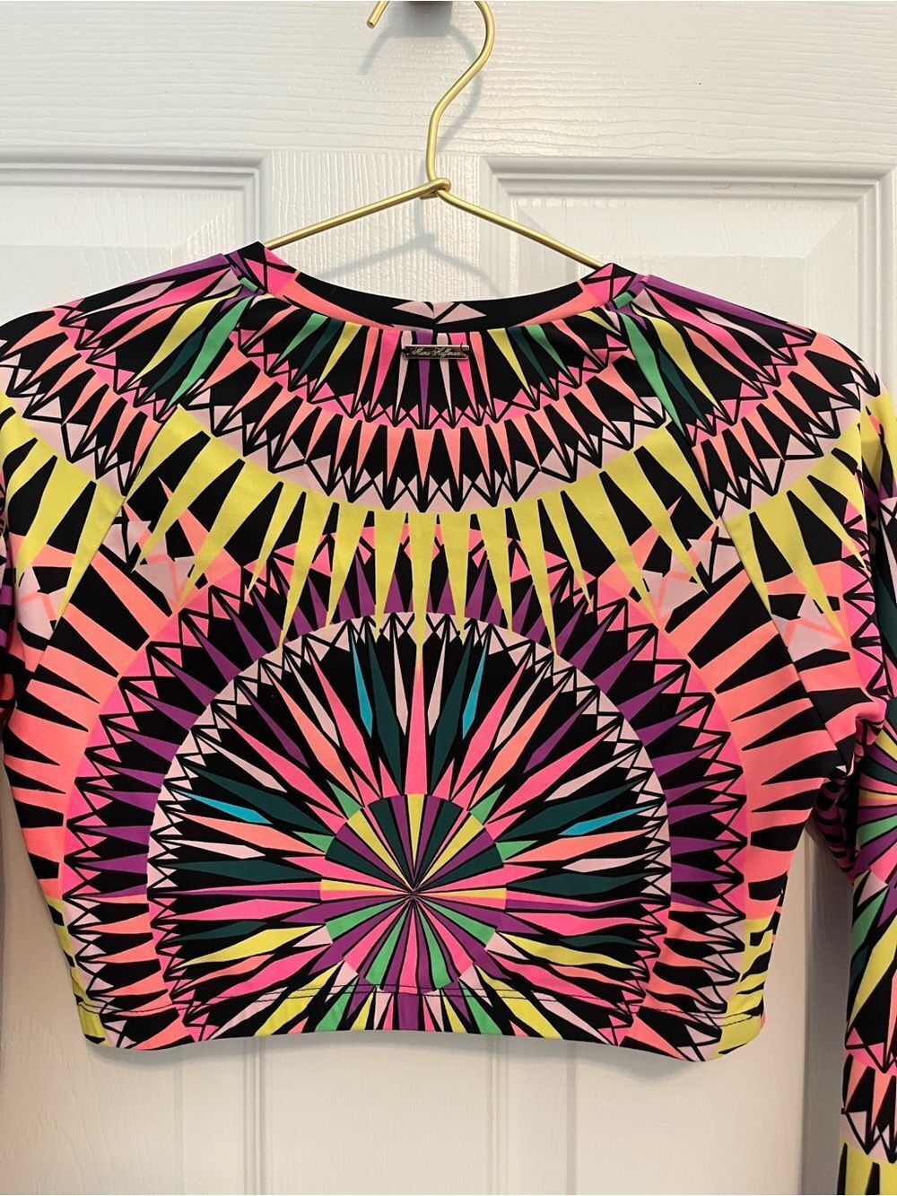 Mara Hoffman Swim Neon Geometric Long Sleeve Crop Rash Guard Top M - Picture 13 of 16